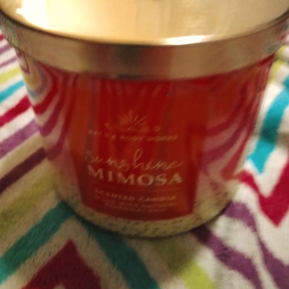 Bath and body works sunshine mimosa 3 wick candle